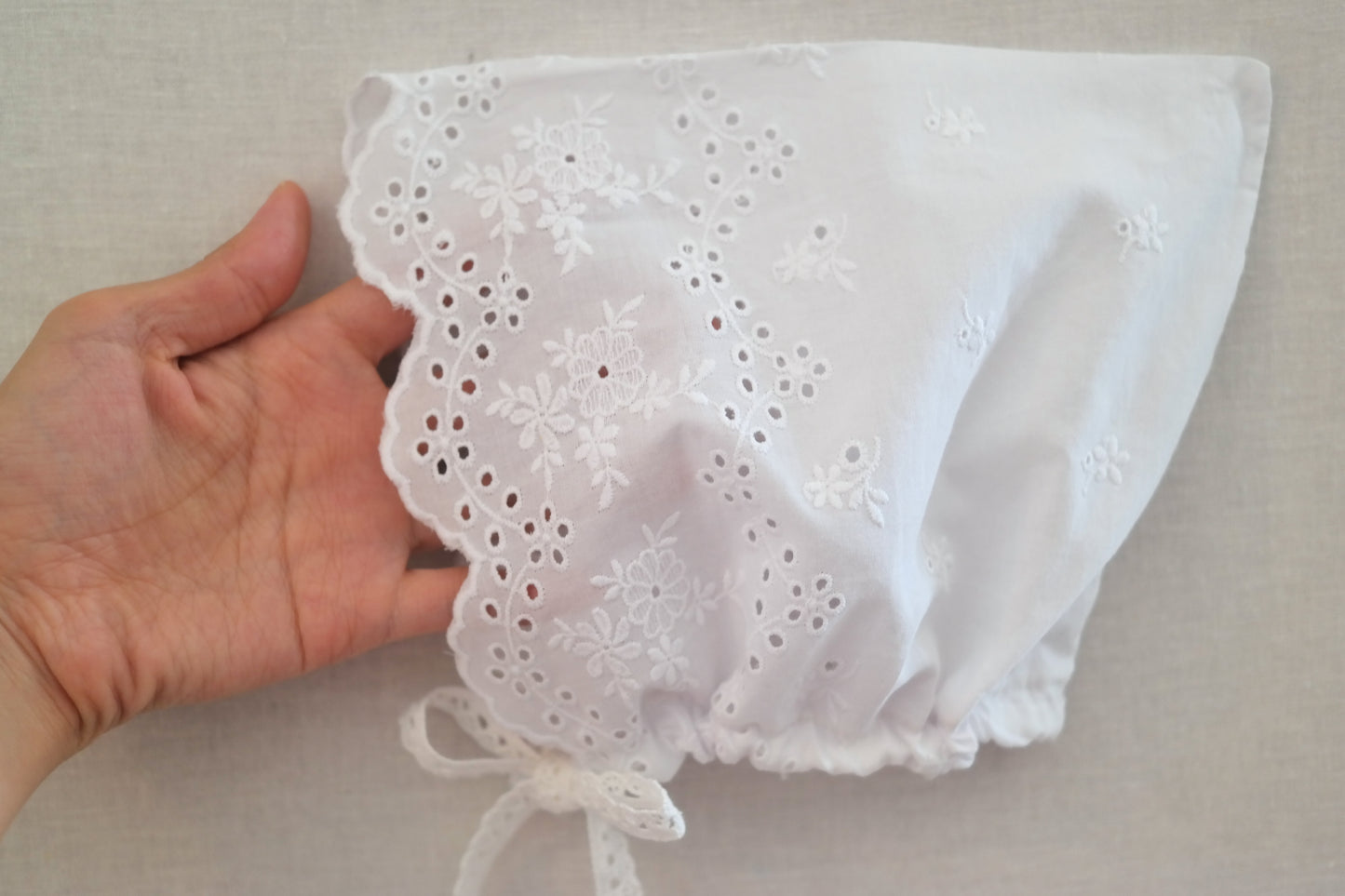 Lace  bonnet_Lily